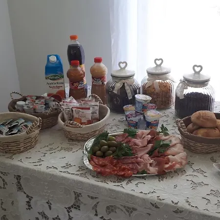 Civico 11 فندق مبيت وإفطار 4*